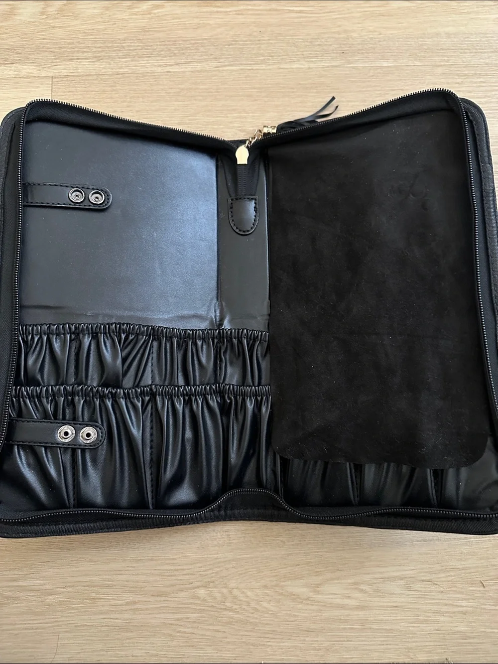 Makeup Artist Brushes and Case